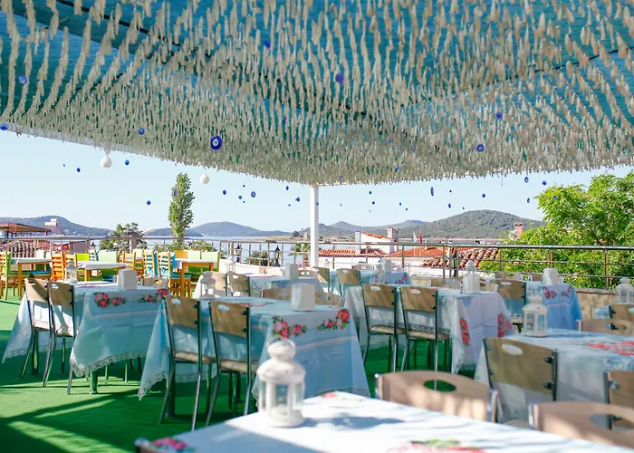 호텔 Koboroz Ayvalı